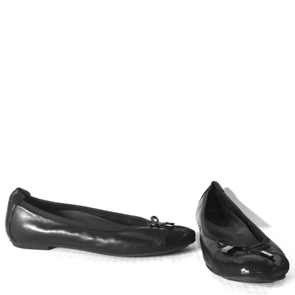 vionic black ballet flats